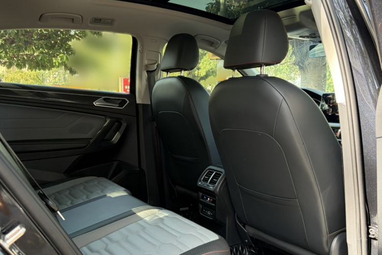 Used Volkswagen Tiguan X 2022 330TSI Two-Wheel-Drive Flagship Edition Interior 10