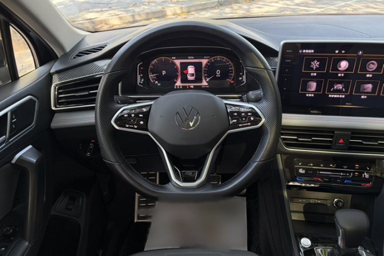 Used Volkswagen Tiguan X 2022 330TSI Two-Wheel-Drive Flagship Edition Interior 2