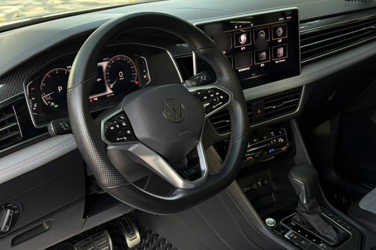 Used Volkswagen Tiguan X 2022 330TSI Two-Wheel-Drive Flagship Edition Interior 3
