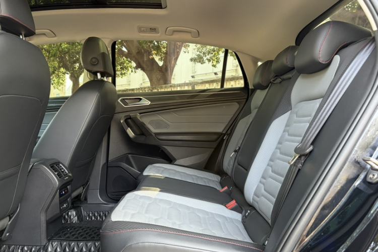 Used Volkswagen Tiguan X 2022 330TSI Two-Wheel-Drive Flagship Edition Interior 4