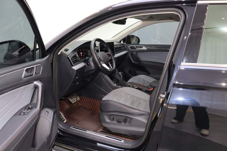 Used Volkswagen Tiguan X 2022 330TSI Two-Wheel-Drive Flagship Edition Left Front Seat