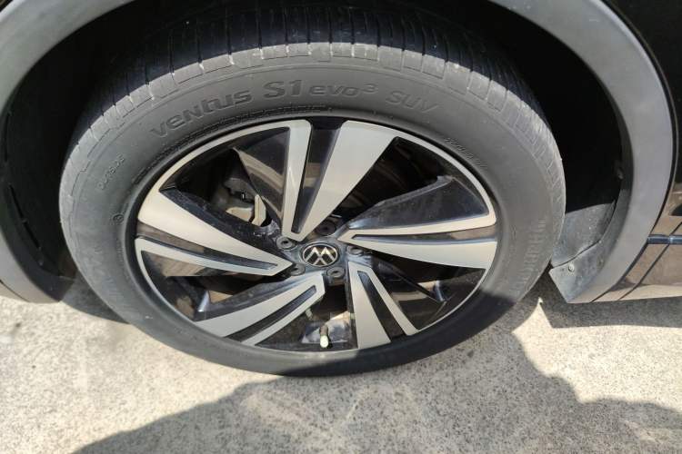 Used Volkswagen Tiguan X 2022 330TSI Two-Wheel-Drive Flagship Edition Left Front Wheel Hub
