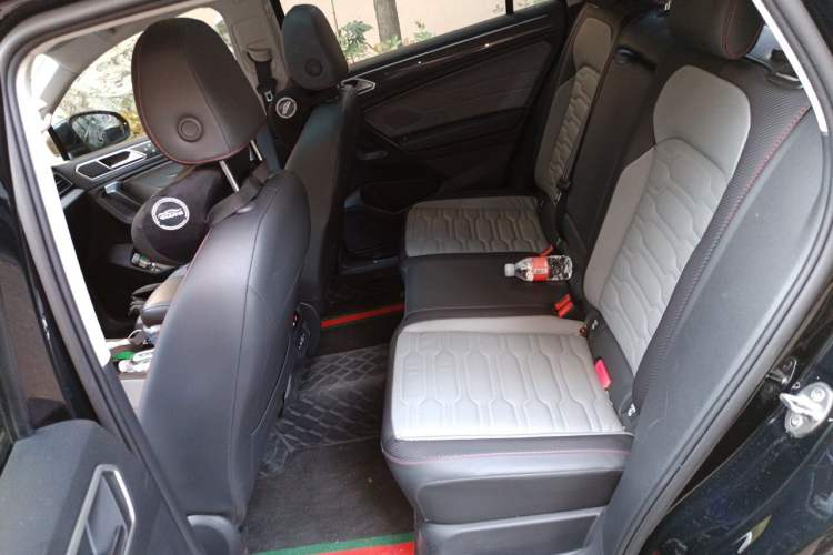 Used Volkswagen Tiguan X 2022 330TSI Two-Wheel-Drive Flagship Edition Left Rear Seat