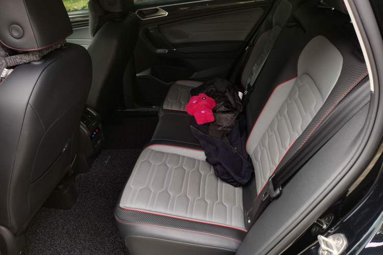 Used Volkswagen Tiguan X 2022 330TSI Two-Wheel-Drive Prestige Flagship Edition Left Rear Seat