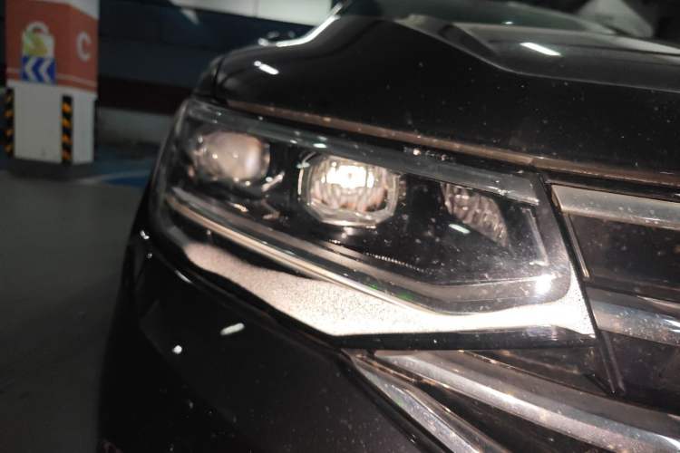 Used Volkswagen Tiguan X 2022 330TSI Two-Wheel Drive Enjoyment Version Right Front Headlight