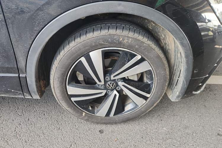 Used Volkswagen Tiguan X 2022 330TSI Two-Wheel-Drive Flagship Edition Right Front Wheel Hub
