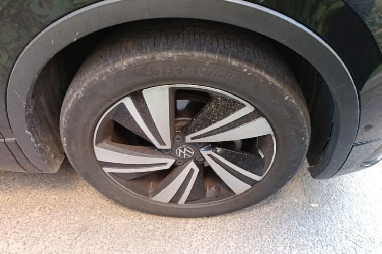 Used Volkswagen Tiguan X 2022 330TSI Two-Wheel-Drive Flagship Edition Right Front Wheel Hub