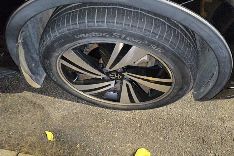 Used Volkswagen Tiguan X 2022 330TSI Two-Wheel-Drive Flagship Edition Right Front Wheel Hub