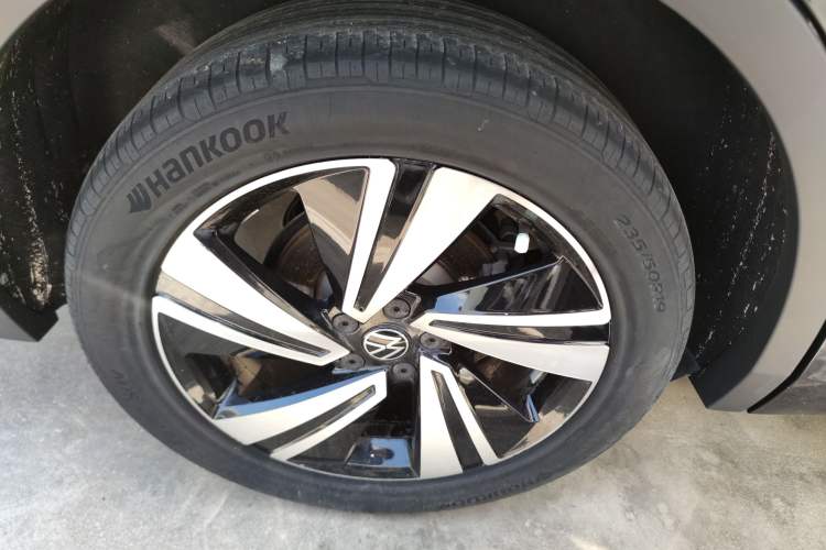 Used Volkswagen Tiguan X 2022 330TSI Two-Wheel-Drive Flagship Edition Right Rear Wheel Hub