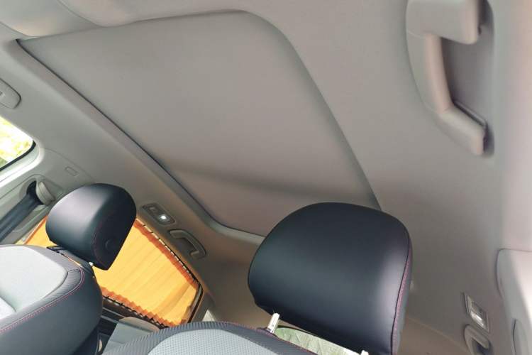Used Volkswagen Tiguan X 2022 330TSI Two-Wheel-Drive Flagship Edition Headliner