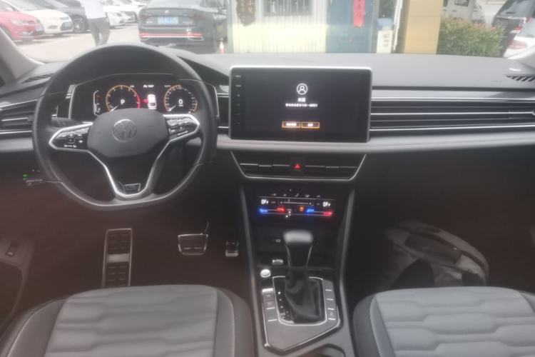 Used Volkswagen Tiguan X 2022 330TSI Two-Wheel Drive Enjoyment Version Center Console