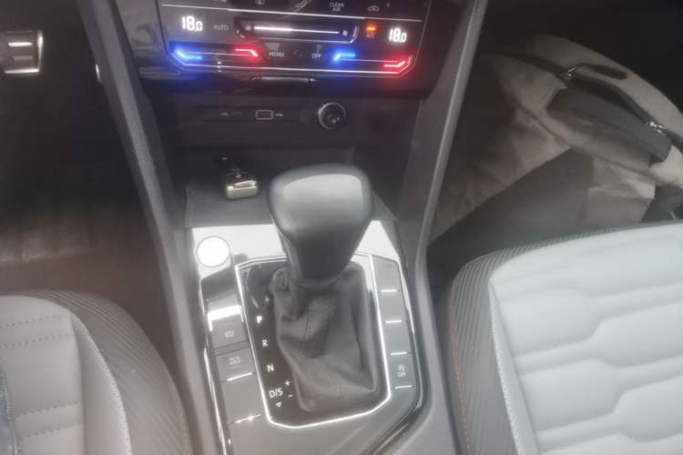 Used Volkswagen Tiguan X 2022 330TSI Two-Wheel Drive Enjoyment Version Gear Lever