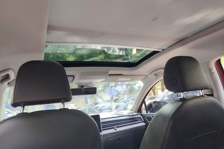 Used Volkswagen Tiguan X 2022 330TSI Two-Wheel-Drive Flagship Edition Headliner