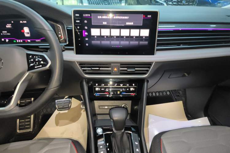 Used Volkswagen Tiguan X 2022 330TSI Two-Wheel-Drive Prestige Flagship Edition Audio And AC Panel