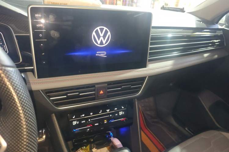 Used Volkswagen Tiguan X 2022 330TSI Two-Wheel-Drive Flagship Edition Audio And AC Panel