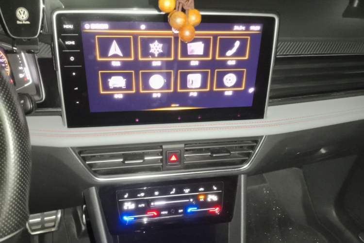 Used Volkswagen Tiguan X 2022 330TSI Two-Wheel-Drive Flagship Edition Audio And AC Panel