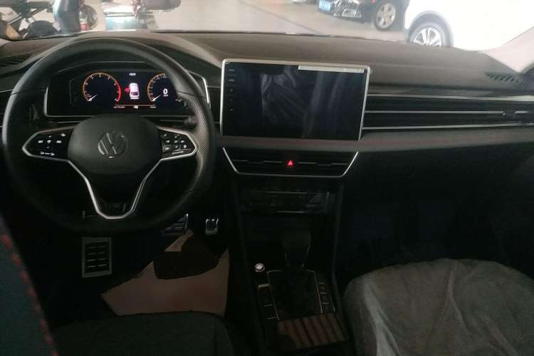 Used Volkswagen Tiguan X 2022 330TSI Two-Wheel-Drive Flagship Edition Center Console