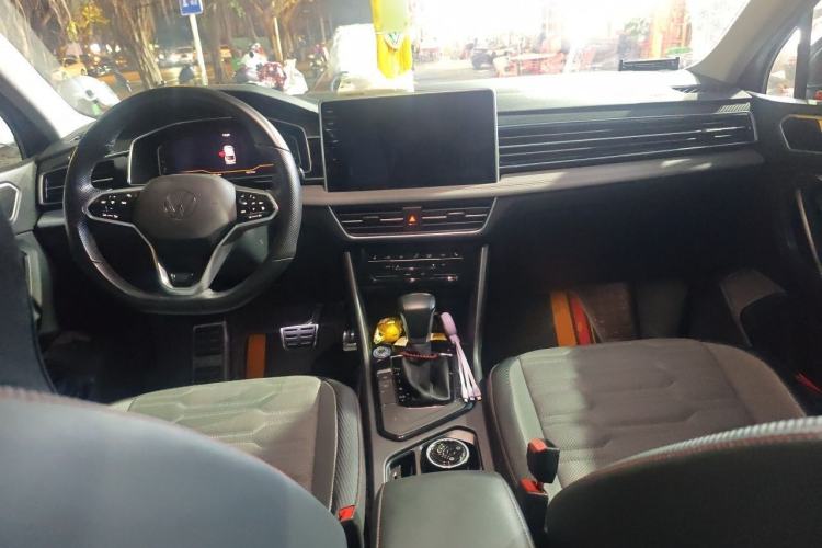 Used Volkswagen Tiguan X 2022 330TSI Two-Wheel-Drive Flagship Edition Center Console
