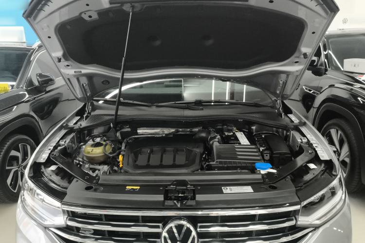 Used Volkswagen Tiguan X 2022 330TSI Two-Wheel-Drive Flagship Edition Engine Bay