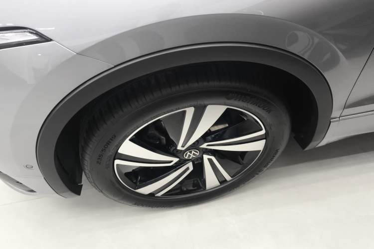 Used Volkswagen Tiguan X 2022 330TSI Two-Wheel-Drive Flagship Edition Left Front Wheel Hub