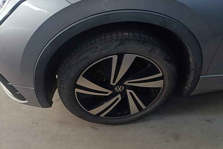 Used Volkswagen Tiguan X 2022 330TSI Two-Wheel Drive Enjoyment Version Left Front Wheel Hub