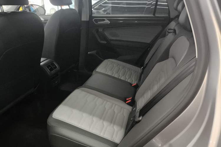 Used Volkswagen Tiguan X 2022 330TSI Two-Wheel-Drive Flagship Edition Left Rear Seat