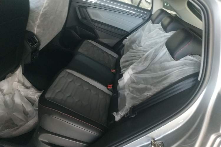 Used Volkswagen Tiguan X 2022 330TSI Two-Wheel-Drive Flagship Edition Left Rear Seat