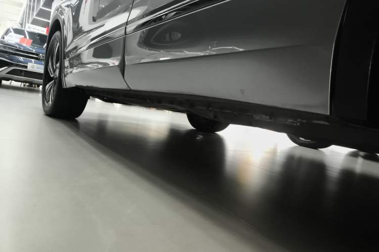 Used Volkswagen Tiguan X 2022 330TSI Two-Wheel-Drive Flagship Edition Left Side Sill