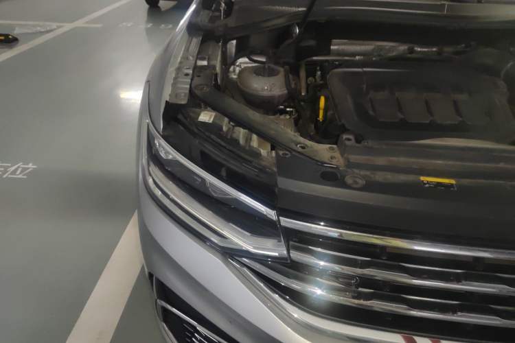 Used Volkswagen Tiguan X 2022 330TSI Two-Wheel-Drive Flagship Edition Right Front Headlight