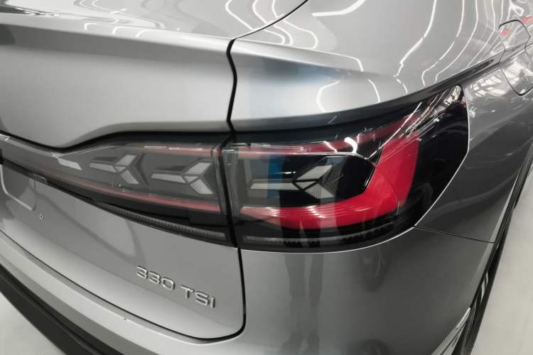 Used Volkswagen Tiguan X 2022 330TSI Two-Wheel-Drive Flagship Edition Right Rear Taillight