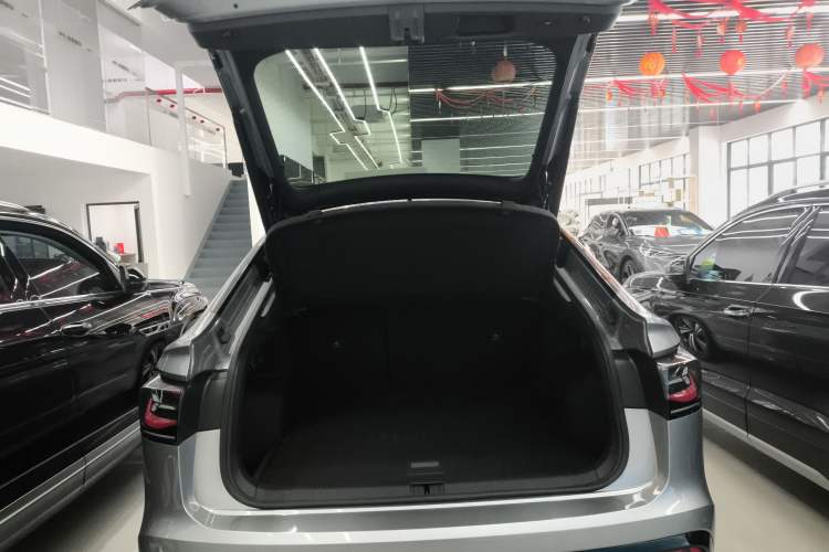 Used Volkswagen Tiguan X 2022 330TSI Two-Wheel-Drive Flagship Edition Trunk