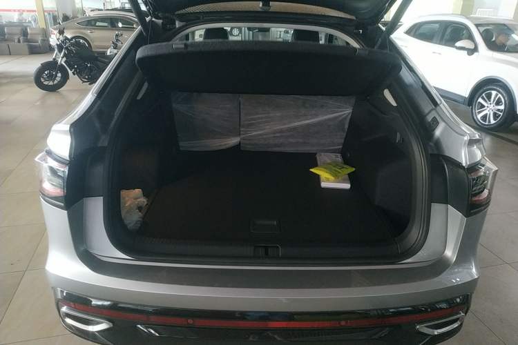 Used Volkswagen Tiguan X 2022 330TSI Two-Wheel-Drive Flagship Edition Trunk