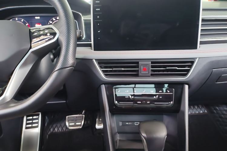 Used Volkswagen Tiguan X 2022 330TSI Two-Wheel-Drive Flagship Edition Center Console