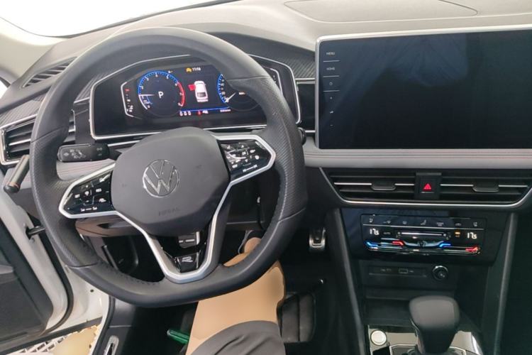 Used Volkswagen Tiguan X 2022 330TSI Two-Wheel-Drive Prestige Flagship Edition Center Console