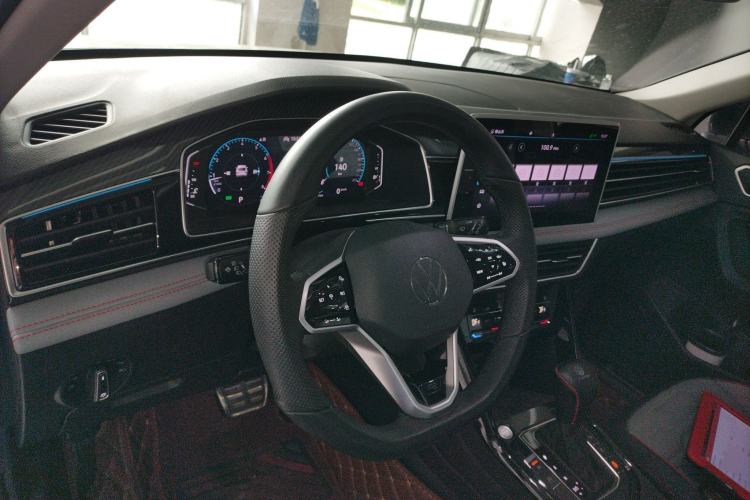 Used Volkswagen Tiguan X 2022 330TSI Two-Wheel-Drive Prestige Flagship Edition Center Console