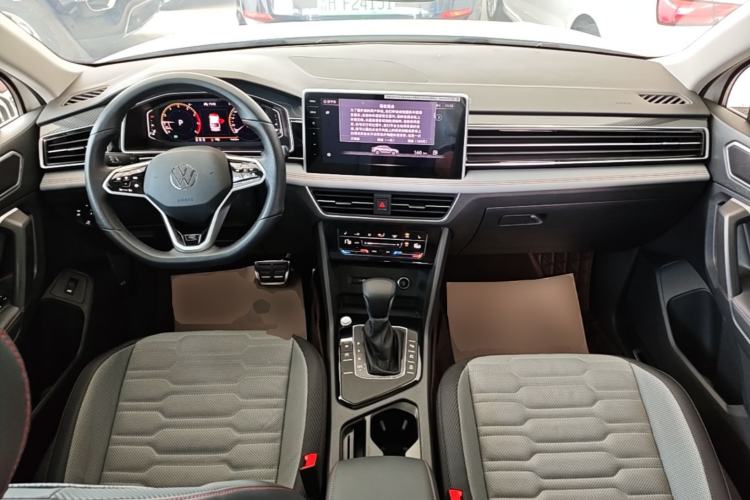 Used Volkswagen Tiguan X 2022 330TSI Two-Wheel-Drive Flagship Edition Center Console