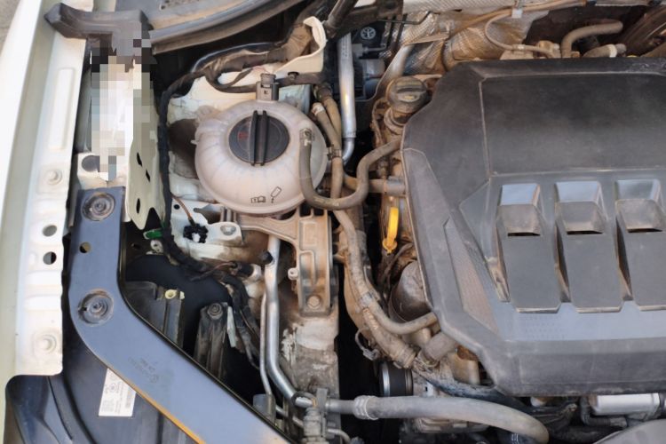 Used Volkswagen Tiguan X 2022 330TSI Two-Wheel-Drive Flagship Edition Engine Bay Right