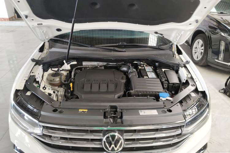 Used Volkswagen Tiguan X 2022 330TSI Two-Wheel-Drive Flagship Edition Engine Bay