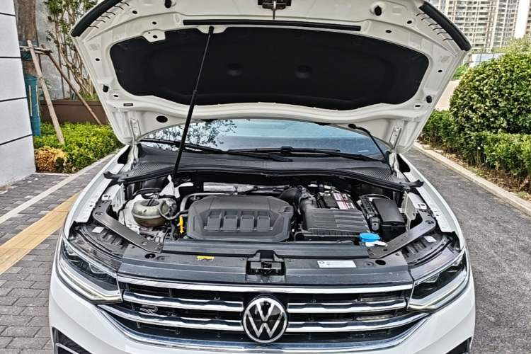 Used Volkswagen Tiguan X 2022 330TSI Two-Wheel-Drive Flagship Edition Engine Bay