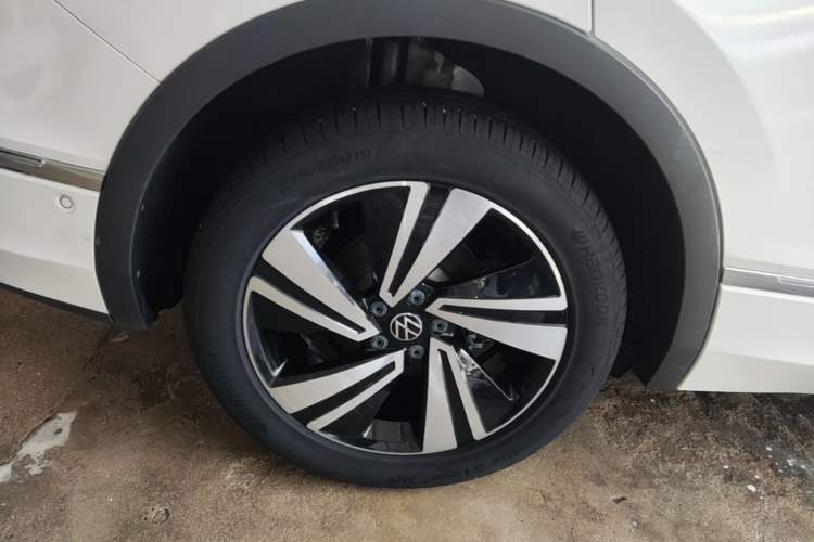 Used Volkswagen Tiguan X 2022 330TSI Two-Wheel-Drive Flagship Edition Exterior 2