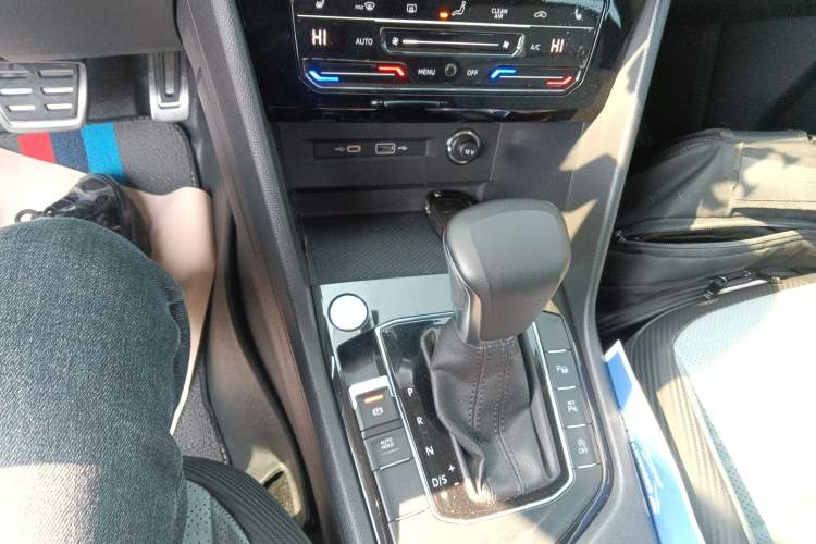 Used Volkswagen Tiguan X 2022 330TSI Two-Wheel-Drive Flagship Edition Gear Lever