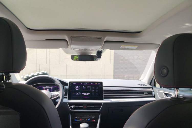 Used Volkswagen Tiguan X 2022 330TSI Two-Wheel-Drive Prestige Flagship Edition Headliner