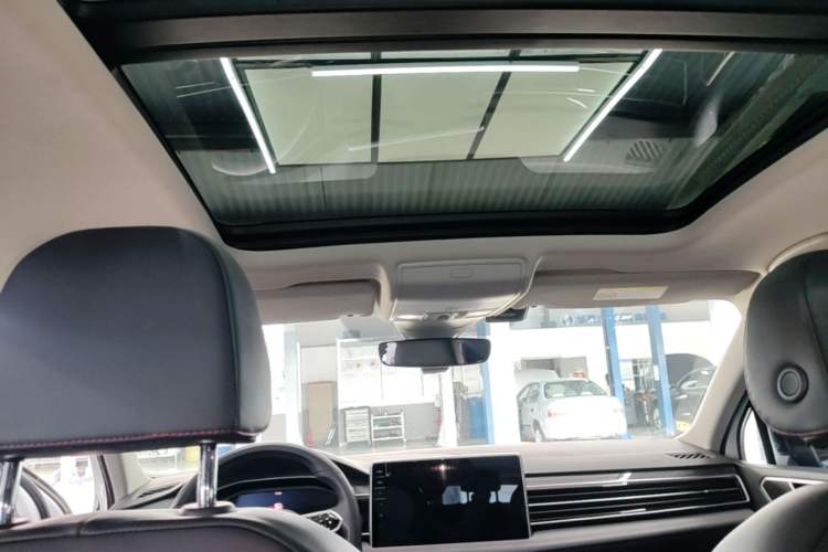 Used Volkswagen Tiguan X 2022 330TSI Two-Wheel-Drive Prestige Flagship Edition Headliner
