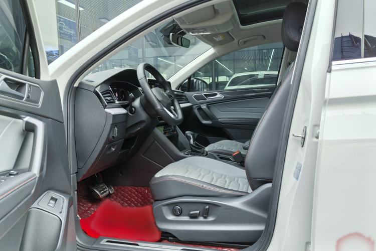 Used Volkswagen Tiguan X 2022 330TSI Two-Wheel-Drive Flagship Edition Interior 2