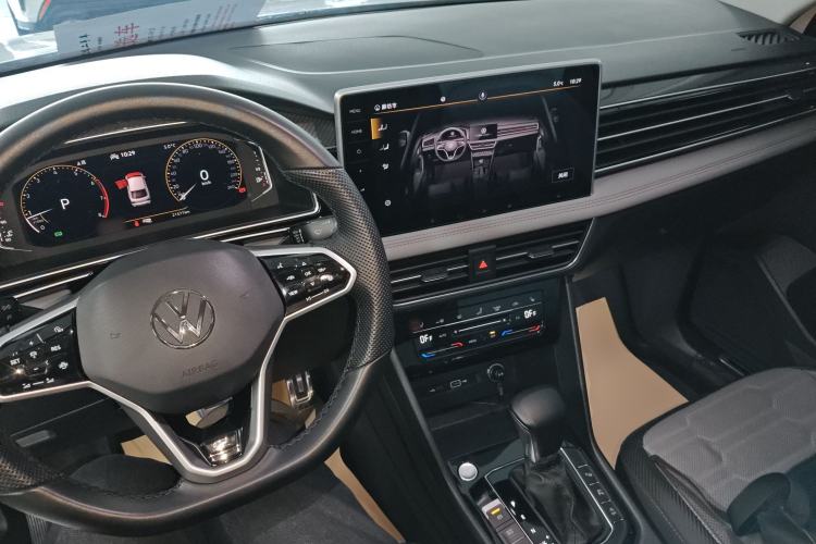 Used Volkswagen Tiguan X 2022 330TSI Two-Wheel-Drive Flagship Edition Interior 2