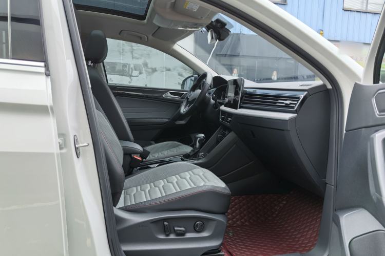 Used Volkswagen Tiguan X 2022 330TSI Two-Wheel-Drive Flagship Edition Interior 5