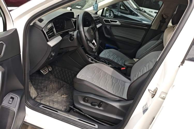 Used Volkswagen Tiguan X 2022 330TSI Two-Wheel Drive Enjoyment Version Left Front Seat