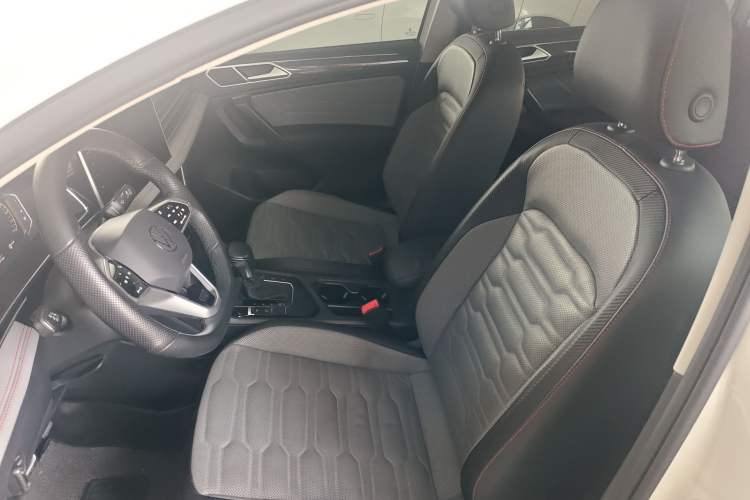 Used Volkswagen Tiguan X 2022 330TSI Two-Wheel-Drive Flagship Edition Left Front Seat