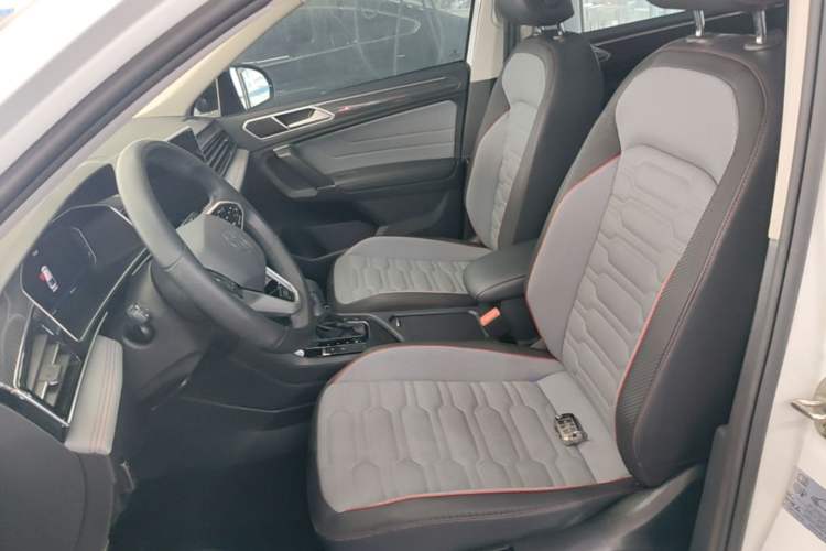 Used Volkswagen Tiguan X 2022 330TSI Two-Wheel-Drive Prestige Flagship Edition Left Front Seat