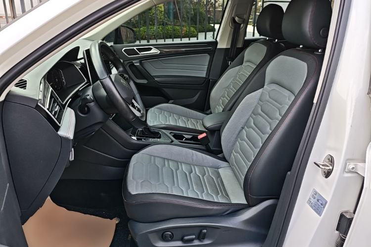 Used Volkswagen Tiguan X 2022 330TSI Two-Wheel-Drive Flagship Edition Left Front Seat